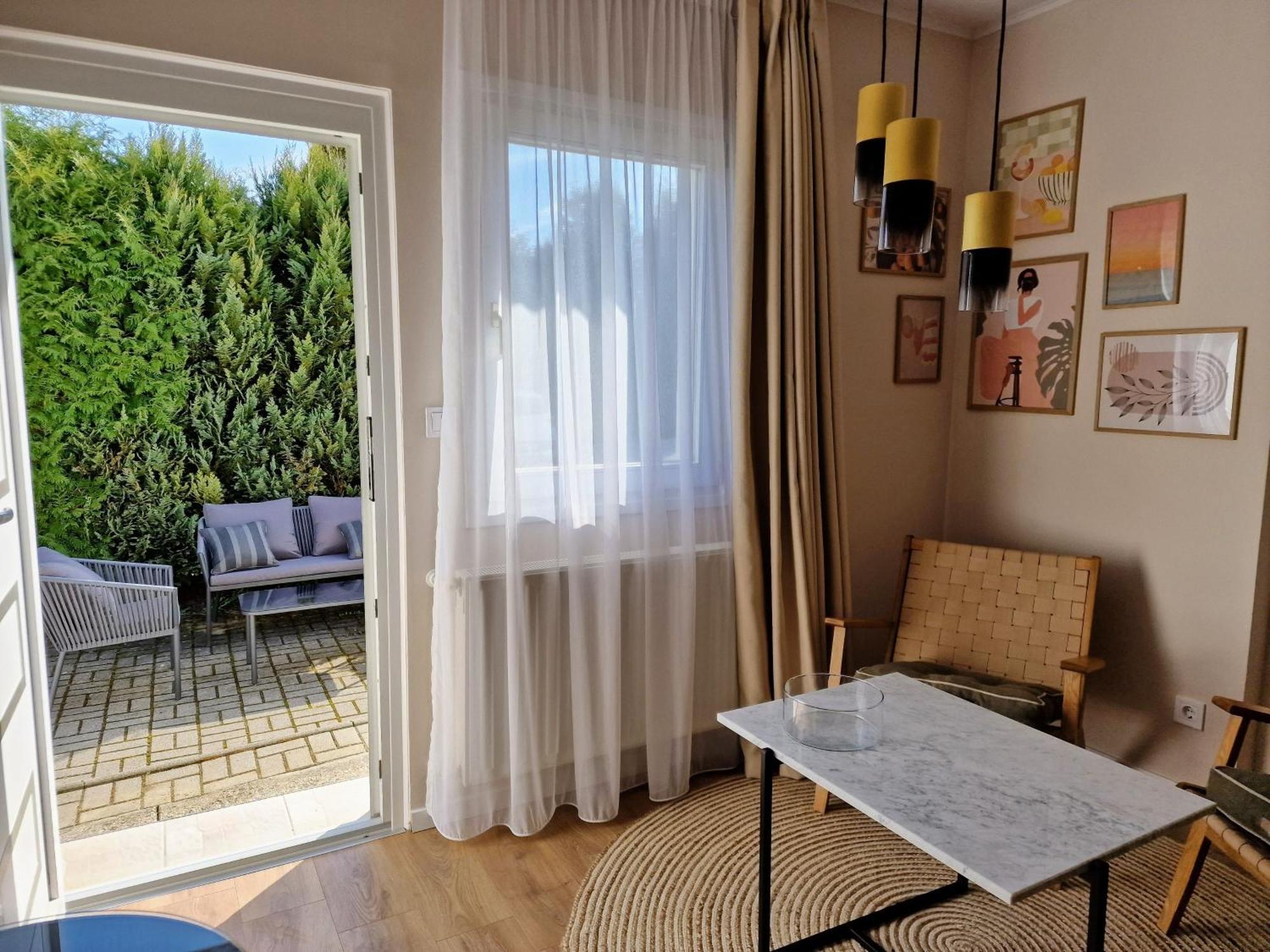 The Secret Garden - Keszthely Bed & Breakfast Dış mekan fotoğraf