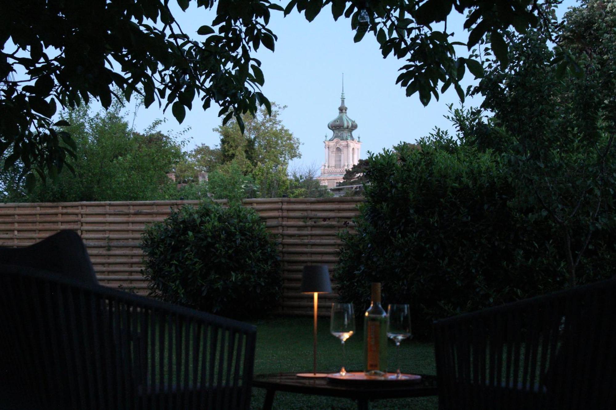 The Secret Garden - Keszthely Bed & Breakfast Dış mekan fotoğraf